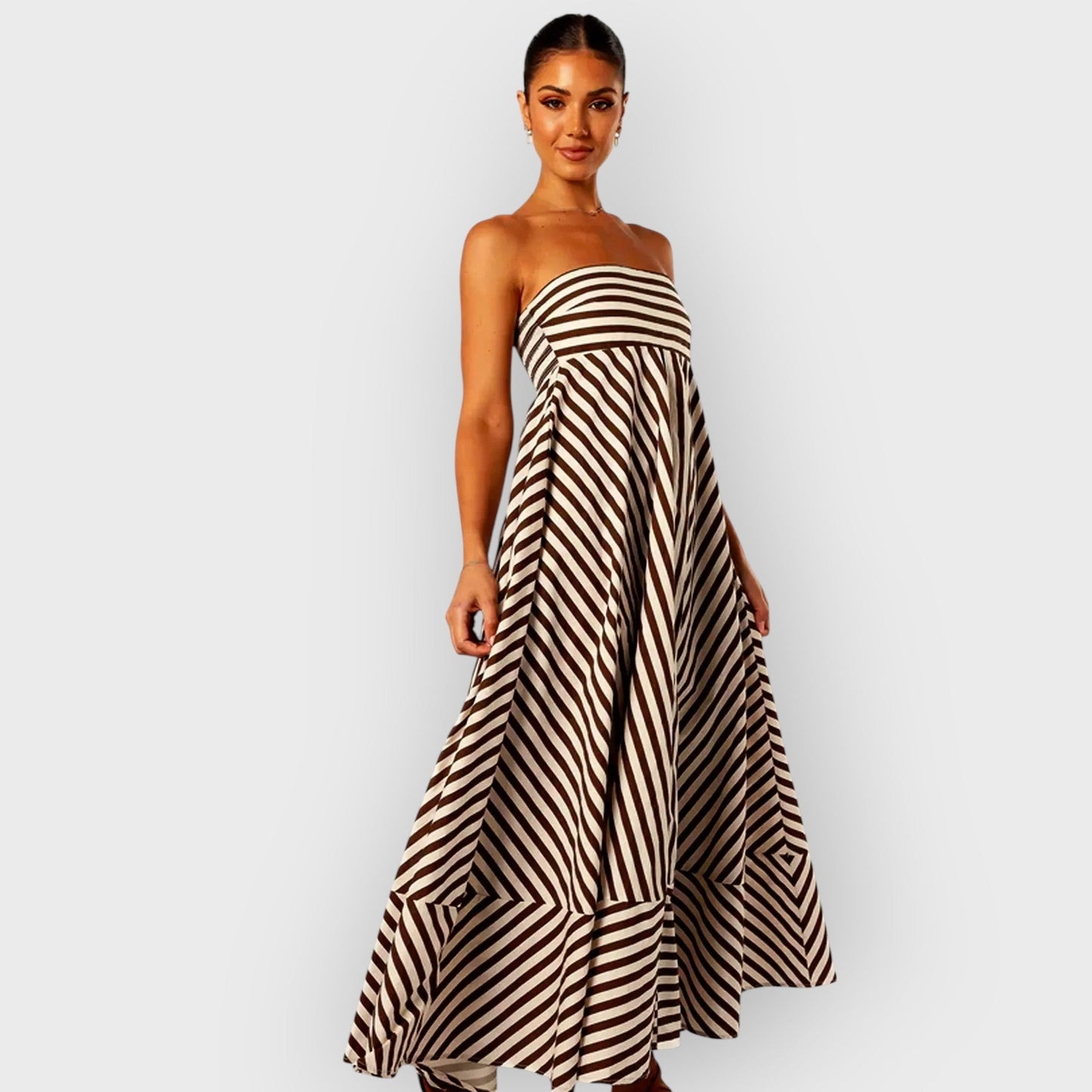 Nocturnal Charm | Ruched Evening Maxi Dress