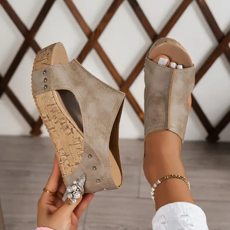 Elegant Rubber Sole Buckle Wedge Sandals