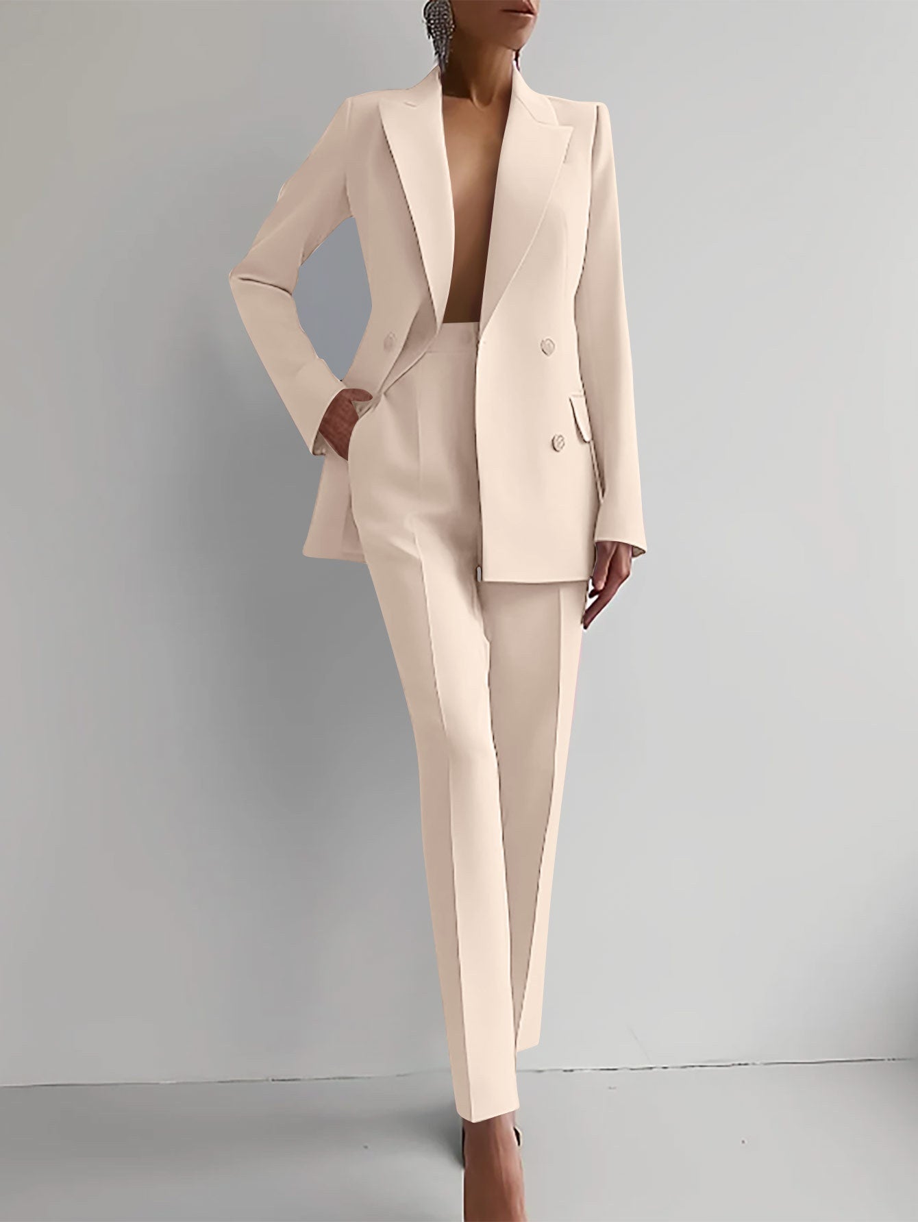 Livia | Elegant Suit