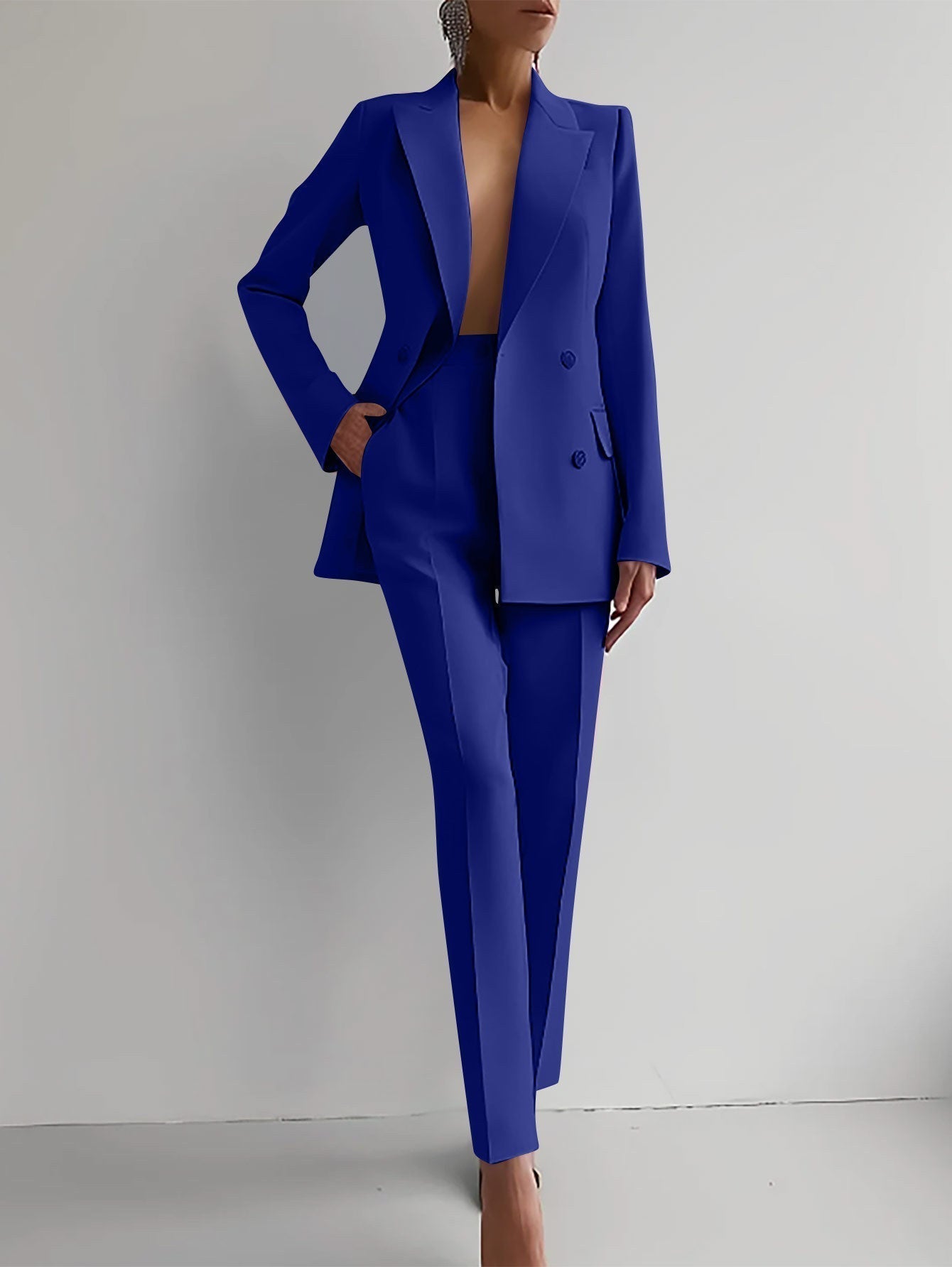Livia | Elegant Suit