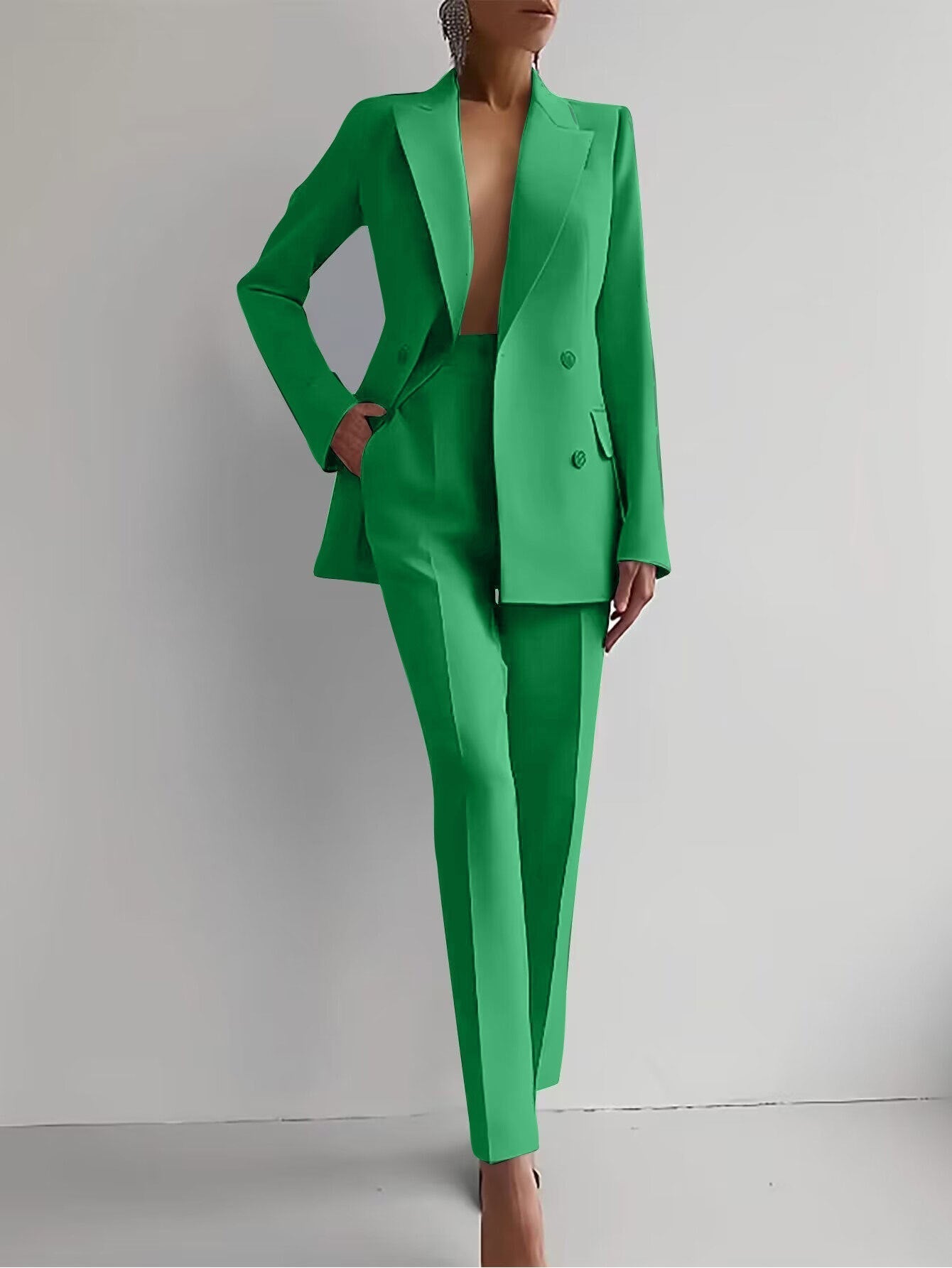 Livia | Elegant Suit