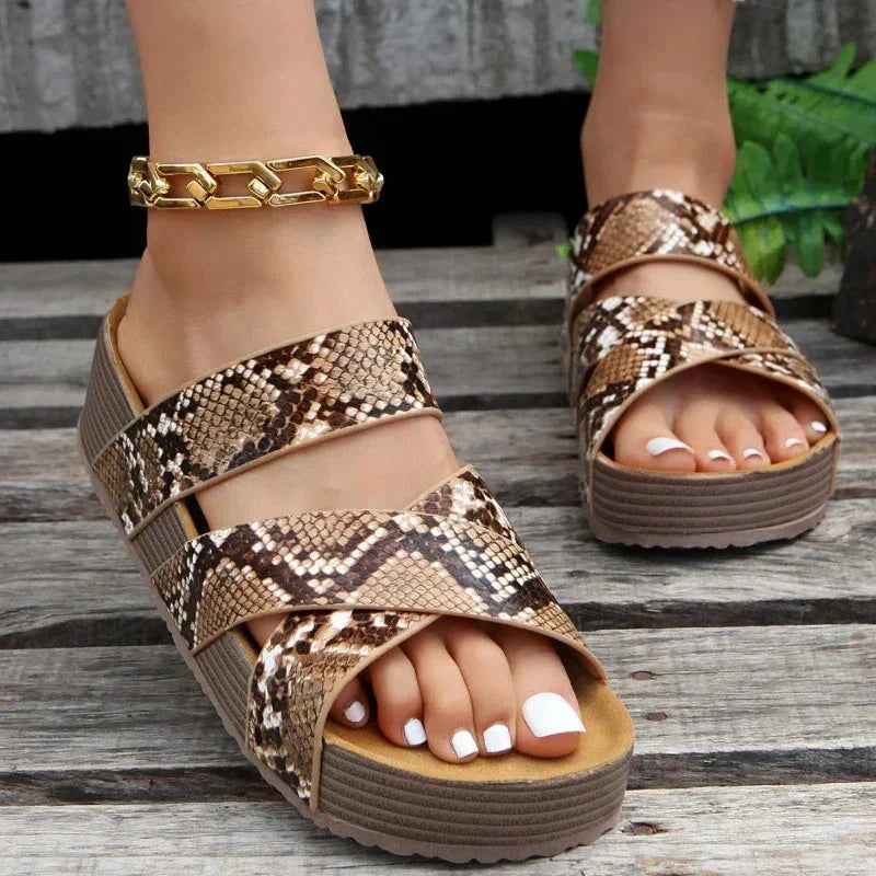 Minimalist Supportive Sandals for Everyday Comfort