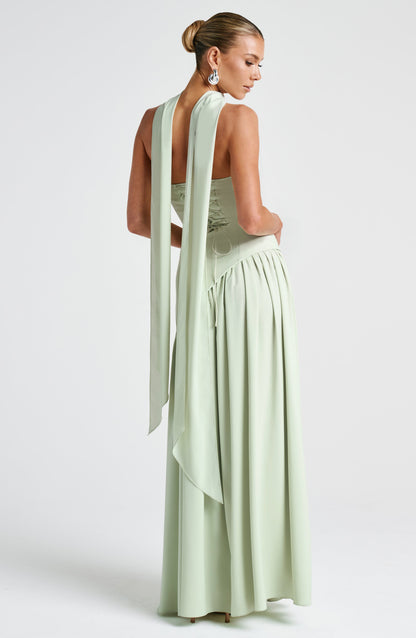 Lana | Classic Flowy Maxi Dress